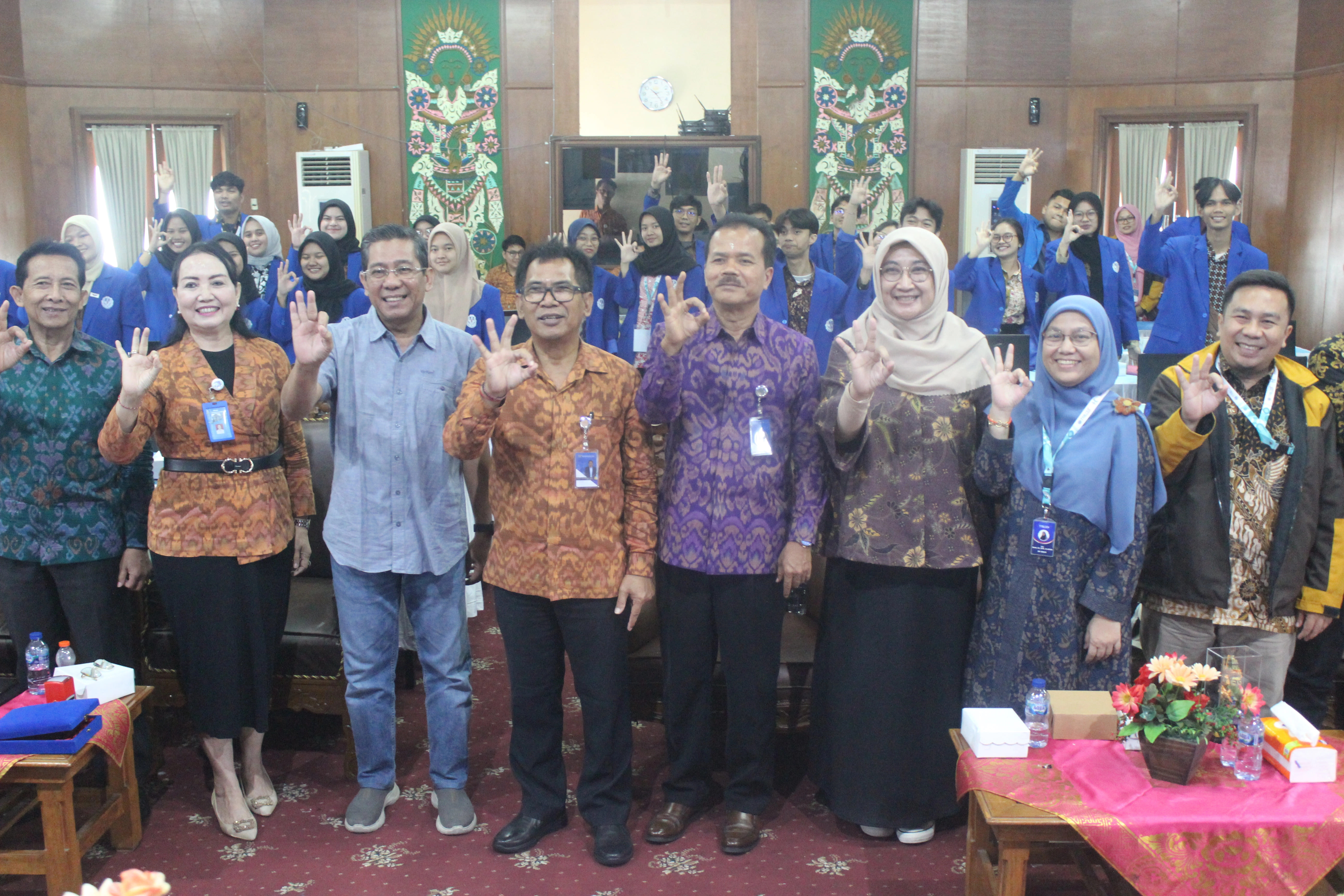 Benchmarking dengan Universitas Warmadewa #KISeries Benchmarking dengan Universitas Warmadewa #KISeries